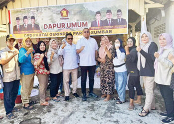 Andre Rosiade: Dapur Umum Gerindra Sumbar Sediakan Ribuan Nasi Bungkus Setiap Hari untuk Korban Bencana