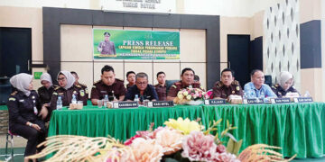 Dugaan Penyimpangan Pengelolaan Keuangan, Rp 2,4 Miliar Dana Perumda Tuah Sepakat tak Miliki Pertanggungjawaban yang Jelas 9 Dugaan Penyimpangan Pengelolaan Keuangan, Rp 2,4 Miliar Dana Perumda Tuah Sepakat tak Miliki Pertanggungjawaban yang Jelas