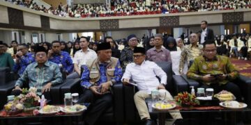 Fokus Pemberdayaan Masyarakat dan Pemulihan Pascabencana, UNP Turunkan Ribuan Mahasiswa Ikuti KKN di Lokasi Bencana 13 Fokus Pemberdayaan Masyarakat dan Pemulihan Pascabencana, UNP Turunkan Ribuan Mahasiswa Ikuti KKN di Lokasi Bencana