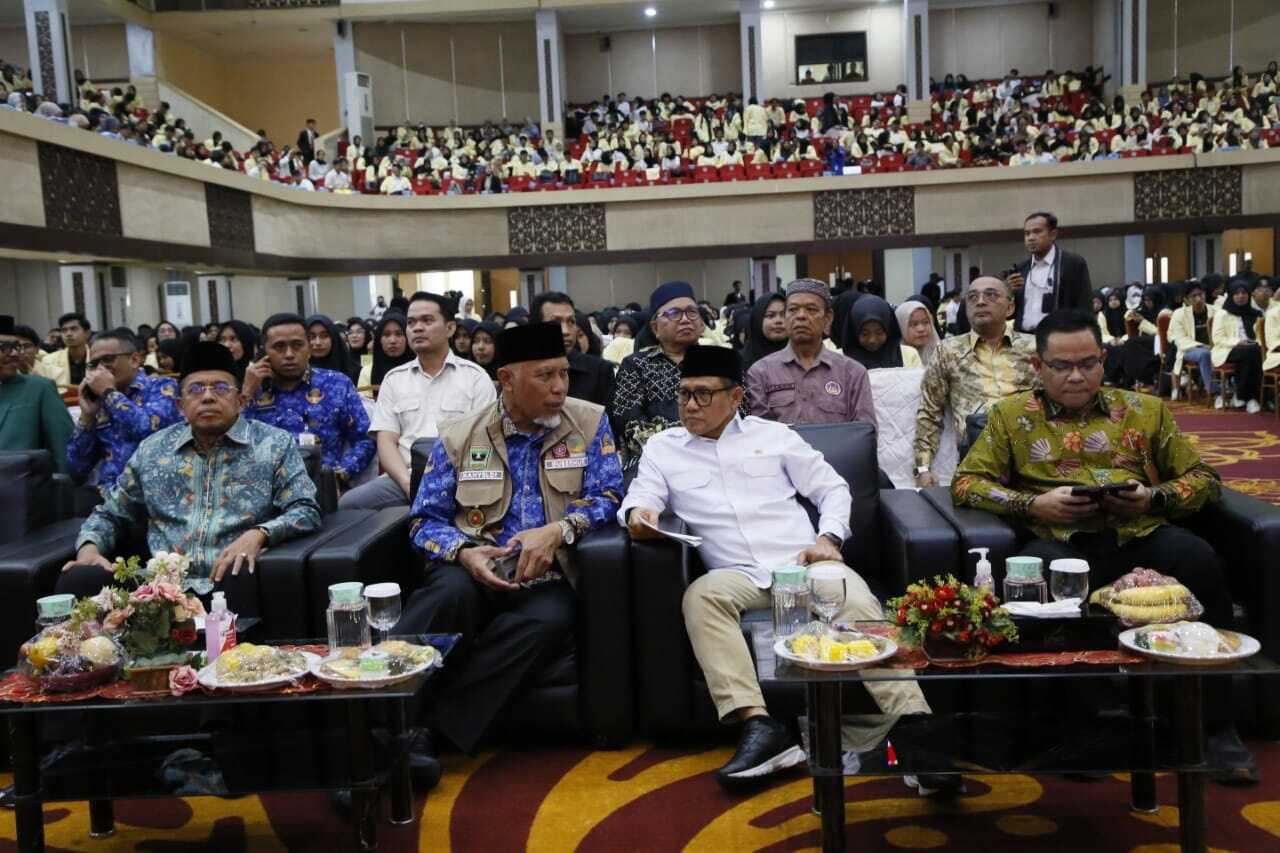 Fokus Pemberdayaan Masyarakat dan Pemulihan Pascabencana, UNP Turunkan Ribuan Mahasiswa Ikuti KKN di Lokasi Bencana