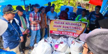 Peduli Kampung Halaman, IKAB Sijunjung Salurkan Bantuan untuk Korban Bencana di Agam 9 Peduli Kampung Halaman, IKAB Sijunjung Salurkan Bantuan untuk Korban Bencana di Agam