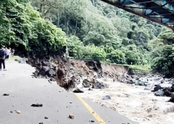 16 Ruas Jalan Provinsi Putus Total Diterjang Bencana