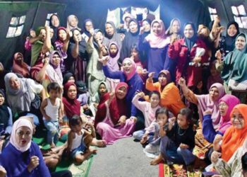 TP-PKK Agam dan BKOW Sumbar Salurkan Bantuan untuk Korban Bencana di Duo Koto dan Tiku V Jorong