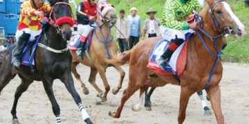 Pacu Kuda Bukittinggi–Agam Open Race 2025, Galang Donasi Untuk Korban Bencana Alam 9 PACU KUDA— Pemerintah Kota Bukittinggi bersama Pemerintah Kabupaten Agam gelar Pacu Kuda Bukittinggi–Agam Open Race tahun 2025 dan penggalangan dana bagi korban bencana alam. Kegiatan ini berlangsung di Gelanggang Bukik Ambacang, Minggu (28/12).