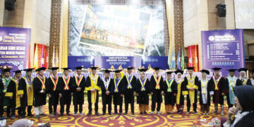 UNP Kembali Kukuhkan Sembilan Guru Besar 13 UNP Kembali Kukuhkan Sembilan Guru Besar