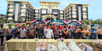 Di Tengah Penanganan Bencana, Polda Sumbar Gagalkan Penyelundupan 121,3 Kg Ganja, Brigjen Pol Solihin: Dalam Kondisi Apa Pun, Kami Tetap Hadir Untuk Menindak