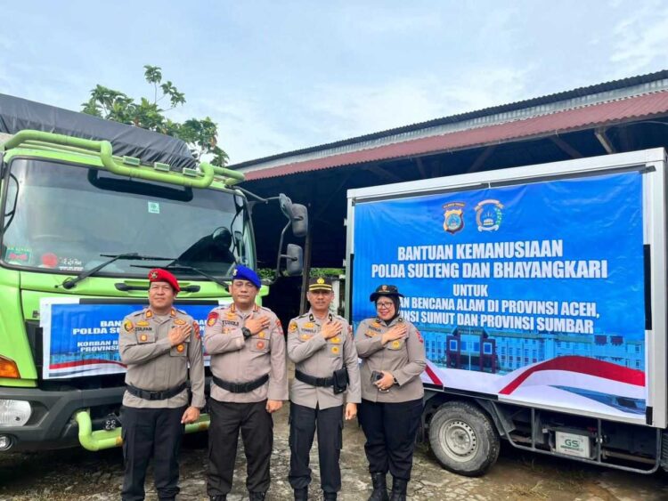 Polda Sumbar Terima Bantuan Kemanusiaan dari Polda Sulteng, 5 Ton Beras, Selimut, Tikar hingga Mie Instan Disalurkan untuk Korban Bencana 1 BANTUAN KEMANUASIAANā Bantuan dari Polda Sulteng untuk korban bencana tiba di gudang Biro Logistik Polda Sumbar.