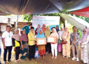 RSUP Dr. M. Djamil Kunjungi Korban Banjir Bandang, Serahkan Bantuan dan Siapkan Posko Kesehatan di Lokasi Terdampak