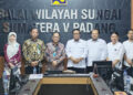 Pertemuan dengan BWS Sumatera V, RSUP Dr. M. Djamil Matangkan Pembangunan Sumur Bor Skala Besar 12 RENCANA PEMBANGUNAN SUMUR BOR— Direktur Utama RSUP Dr. M. Djamil, Dr. dr. Dovy Djanas Sp.OG, KFM, MARS, FISQua, melakukan pertemuan intensif dengan Balai Wilayah Sungai (BWS) Sumatera V Padang guna mematangkan rencana pembangunan sumur bor skala besar.