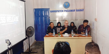 PRESS RELEASE— Kepala BNNK Pasbar, Rangga Noverio memaparkan pengungkapan kasus selama tahun 2025.