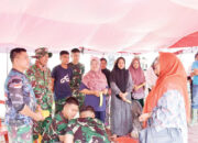 Ketua TP-PKK Agam Pastikan Gizi Pengungsi Terjaga, Salurkan Bantuan ke Dapur Umum