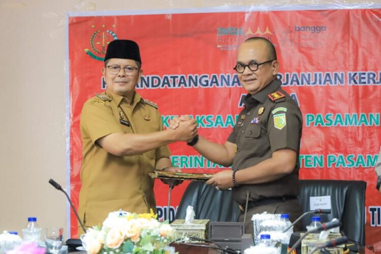 Teken Kerja Sama Pidana Kerja Sosial