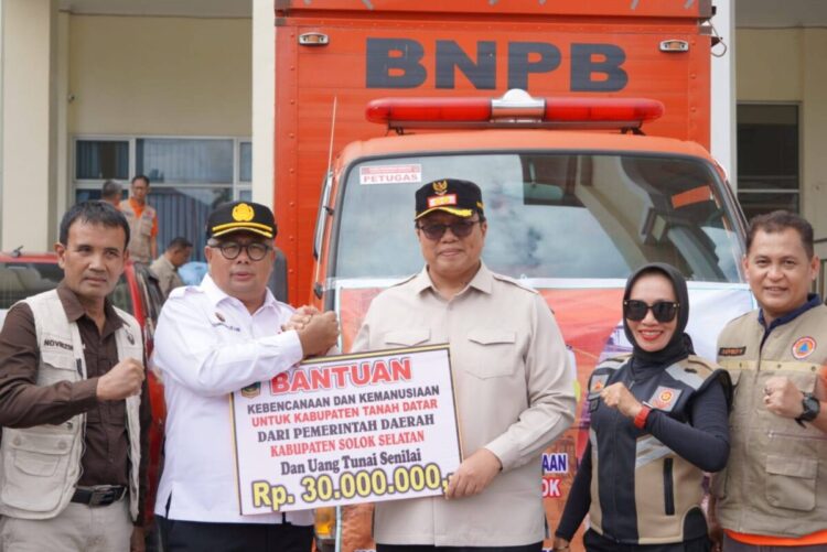 Terima Bantuan dari Apkasi dan Pemkab Solok Selatan