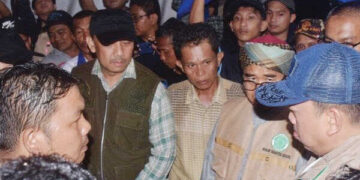 Wabup Agam Dampingi Wakil Panglima TNI dan Menteri ATR/BPN, Tinjau Lokasi Banjir Bandang di Salareh Aia 9 Wabup Agam Dampingi Wakil Panglima TNI dan Menteri ATR/BPN, Tinjau Lokasi Banjir Bandang di Salareh Aia