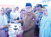 Pemko Bukittinggi Salurkan Sembako, Kursi Roda, dan Bantuan Usaha bagi Masyarakat Rentan