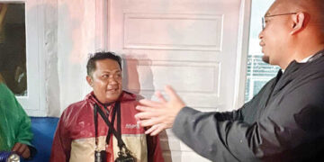 Mencekam! Andre Rosiade Antar 500 Nasi Bungkus ke Pengungsi Banjir Bandang Pauh 13 Mencekam! Andre Rosiade Antar 500 Nasi Bungkus ke Pengungsi Banjir Bandang Pauh