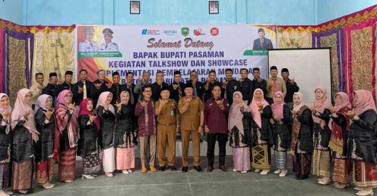 PEMBELAJARAN MENDALAM— Bupati Pasaman Welly Suhery menghadiri kegiatan peningkatan mutu pendidikan melalui pembukaan Talkshow Pembelajaran Mendalam (PM).