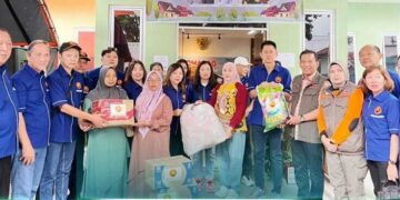 Perkumpulan Kin Men Riau, Salurkan Bantuan Logistik Korban Banjir dan Longsor 9 Perkumpulan Kin Men Riau, Salurkan Bantuan Logistik Korban Banjir dan Longsor