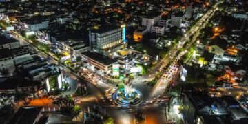 Sistem Kelistrikan Aceh Berangsur Pulih, Banda Aceh Malam Ini Kembali Terang 13 Sistem Kelistrikan Aceh Berangsur Pulih, Banda Aceh Malam Ini Kembali Terang