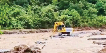 Dinas PUPR Padang akan Luruskan Kembali Aliran Sungai, Sungai Batang Air Dingin Membelah Permukiman Warga di Lumin Park hingga Kampung Apar 13 Dinas PUPR Padang akan Luruskan Kembali Aliran Sungai, Sungai Batang Air Dingin Membelah Permukiman Warga di Lumin Park hingga Kampung Apar