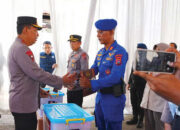 Kapolri Serahkan Bantuan untuk 170 Personel Polri di Sumbar