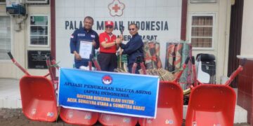 Dari Sembako, Tikar hingga Cangkul, APVA Indonesia Bantu Korban Bencana