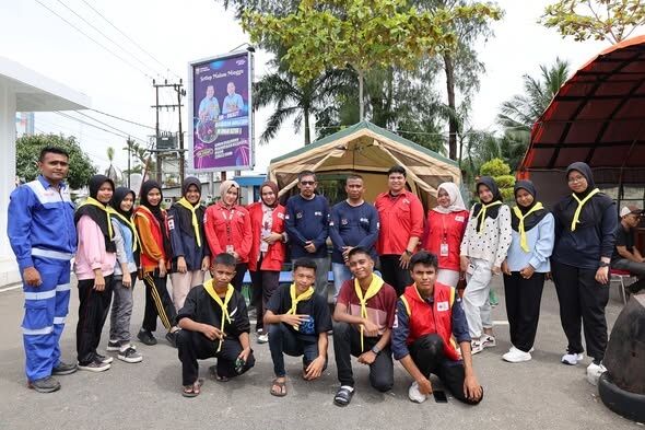 Tingkatkan Kapasitas dan Kemampuan Siswa-Siswi dalam Kedaruratan Bencana 1 LATIHAN—Siswa-siswi yang ikut latihan kedaruratan bencana di Kota Pariaman.