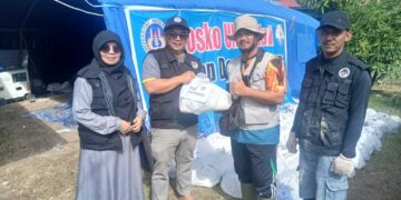 UNP Dirikan Posko Bencana di Tanjung Raya Agam, Bersihkan Lumpur, Salurkan Bantuan hingga Layanan Konseling 9 UNP Dirikan Posko Bencana di Tanjung Raya Agam, Bersihkan Lumpur, Salurkan Bantuan hingga Layanan Konseling