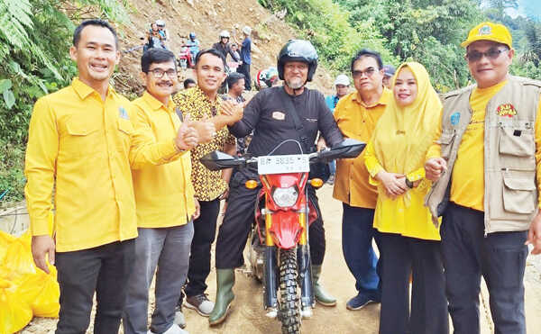 Dari Tanggap Bencana hingga Rekonstruksi Pascabencana, DPRD Pasaman Barat Hadir untuk Rakyat 1 fsf