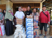 Ketua DPRD Sumbar Distribusikan Bantuan Sembako untuk Korban Bencana