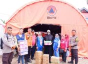 Lisda Hendrajoni Tinjau PengungsianBanjir Bayang Utara