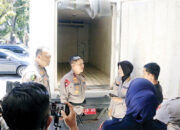 Percepat Penanganan Korban Bencana, Polda Sumbar Terima Bantuan Mobil Pendingin Penyimpan Jenazah