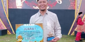 Staf Ahli Wako Payakumbuh Juara I Cabang Tartil Eksekutif Putra