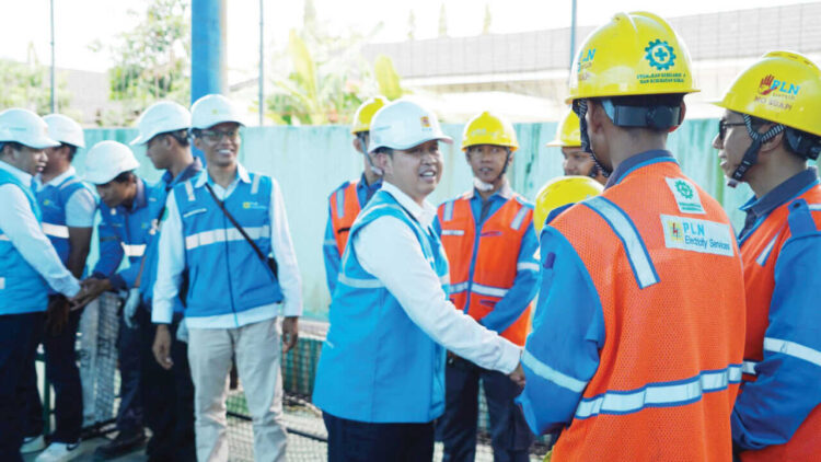 PLN UID Sumatera Barat Gelar Apel Siaga, Tegaskan Kesiapan Hadapi Nataru 2025/2026 1 tk