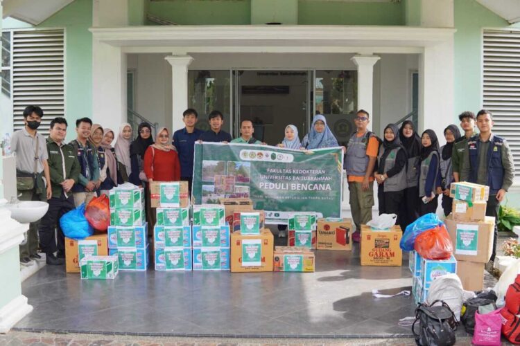 UNBRAH jadikan LPPM Ujung Tombak Tanggap Darurat Bencana 1 PENGUATAN PERAN— Universitas Baiturrahmah (UNBRAH) menegaskan komitmennya dalam membantu masyarakat Sumatera Barat yang terdampak bencana banjir dan longsor melalui penguatan peran Lembaga Penelitian dan Pengabdian kepada Masyarakat (LPPM).