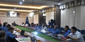 Pimpin FGD Persiapan Natal dan Tahun Baru 2026, Wako Sawahlunto Prioritaskan Ketersediaan BBM, Sembako dan Lalin Aman 13 Pimpin FGD Persiapan Natal dan Tahun Baru 2026, Wako Sawahlunto Prioritaskan Ketersediaan BBM, Sembako dan Lalin Aman