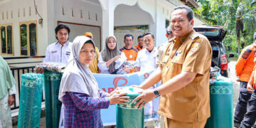 Yota Balad bersama TIDAR Peduli Salurkan Bantuan Perlengkapan Ibadah 13 Yota Balad bersama TIDAR Peduli Salurkan Bantuan Perlengkapan Ibadah