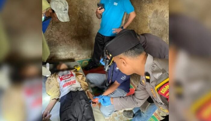 Geger! Lansia Tewas Tergantung di Pohon Alpukat, Leher Terlilit Tali Jemuran