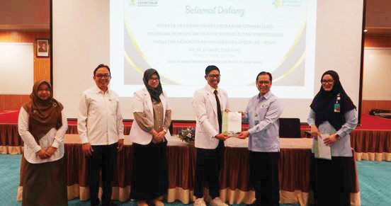 LAYANAN ORIENTASI— RSUP Dr. M. Djamil secara resmi memulai program Layanan Orientasi dan Informasi bagi para dokter yang akan menempuh pendidikan lanjutan di rumah sakit tersebut.