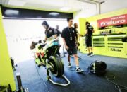 VR46 Academy Berlatih di Mandalika Jelang Musim 2026, Valentino Rossi hingga Matteo Gabarrini Sambangi Indonesia