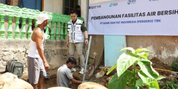 Jelang Usia ke-130 Tahun, BRI Peduli Bangun Sumur Bor hingga Layanan Kesehatan Korban Bencana di Batu Busuk Padang 9 Pembangunan sumur bor yang dilaksanakan BRI diproyeksikan bisa memfasilitasi kebutuhan air bersih bagi 300 jiwa di kawasan Batu Busuk Padang