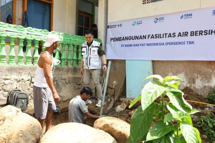 Pembangunan sumur bor yang dilaksanakan BRI diproyeksikan bisa memfasilitasi kebutuhan air bersih bagi 300 jiwa di kawasan Batu Busuk Padang