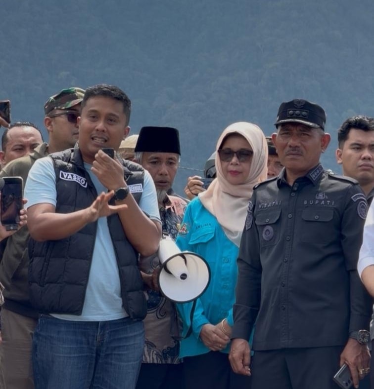 Pemprov Sumbar Pantau Sinkhole Situjuah Batua, Air Mengandung Bakteri Tinggi Berbahaya Bagi Warga