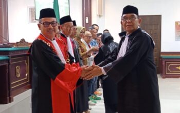 Puluhan Advokat Peradi-SAI Diambil Sumpah 1 Dipimpin Langsung Ketua Pengadilan Tinggi Padang