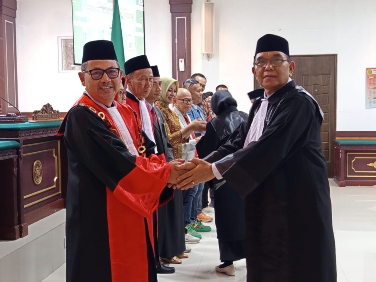 Puluhan Advokat Peradi-SAI Diambil Sumpah 