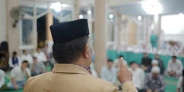 Pergantian Tahun di Kapubaten Solok, Gelar Zikir Bersama dan Tabligh Akbar 9 ZIKIR BERSAMA— Pemerintah Kabupaten Solok menggelar zikir bersama dan tabligh akbar dalam rangka menyambut pergantian tahun 2025 ke 2026. Kegiatan tersebut berlangsung di Masjid Raya Koto Baru, Kecamatan Kubung, Kabupaten Solok.