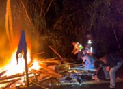 Razia Bocor Gegara Postingan di Medsos, Lokasi Tambang Ilegal Ditinggal Pekerja, Pondok-pondok Dibakar Polisi
