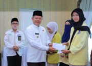 Kebut Progul Pasaman Cerdas  426 Mahasiswa Terima Beasiswa