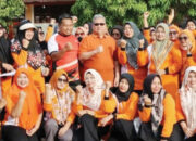 Silaturahmi dengan Kelompok Senam Wanita Limau Manis, Ketua DPRD Sumbar Dorong Budayakan Hidup Sehat dan Perkuat Kebersamaan