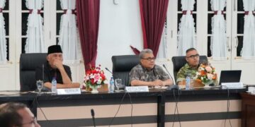 FGD FORKOPIMDA—Ketua DPRD Sumbar, Muhidi menghadiri FGD Forkopimda terkait percepatan pemulihan wilayah pascabencana hidrometeorologi.